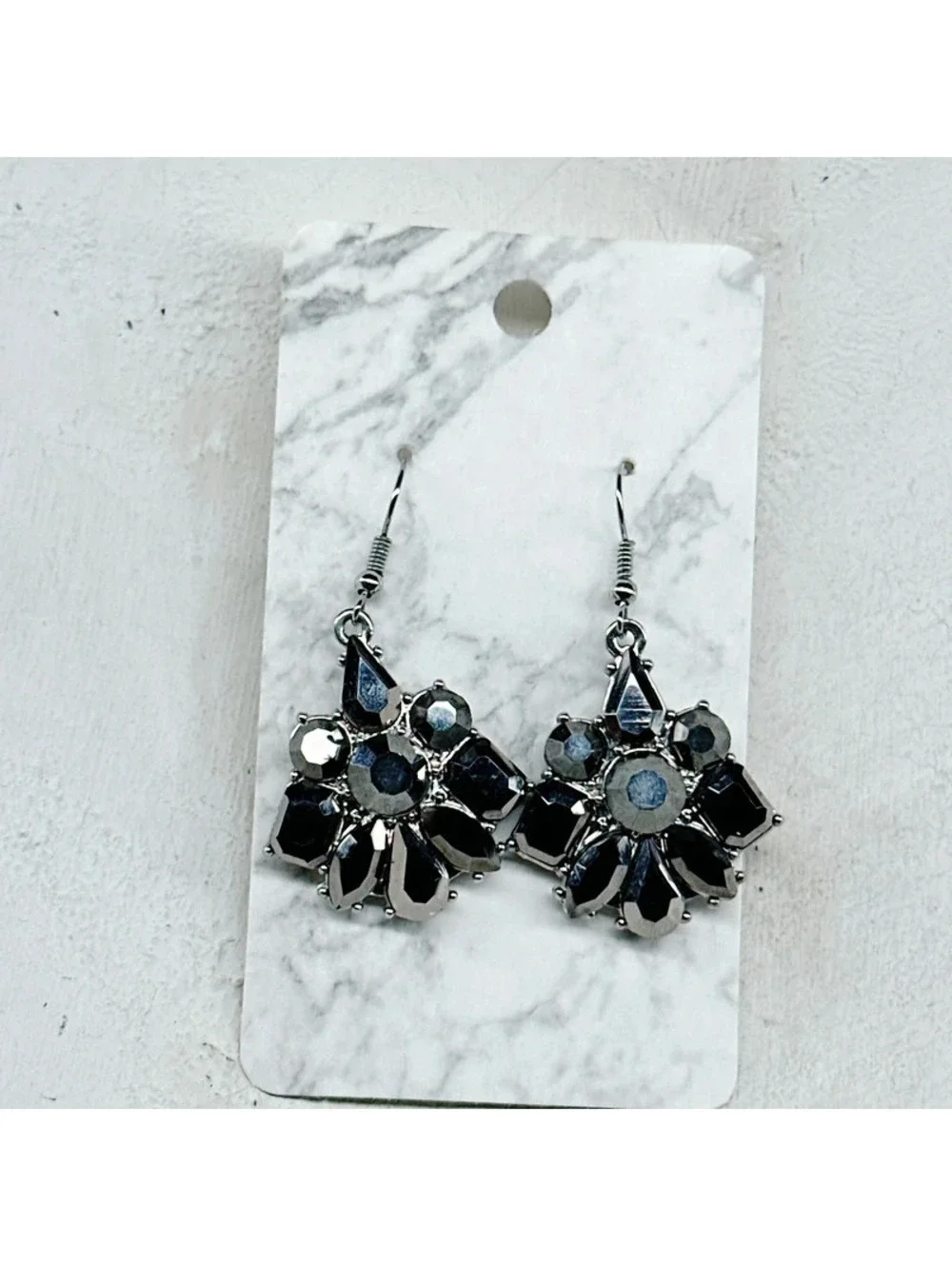 3201. Silvertone Bling Earrings